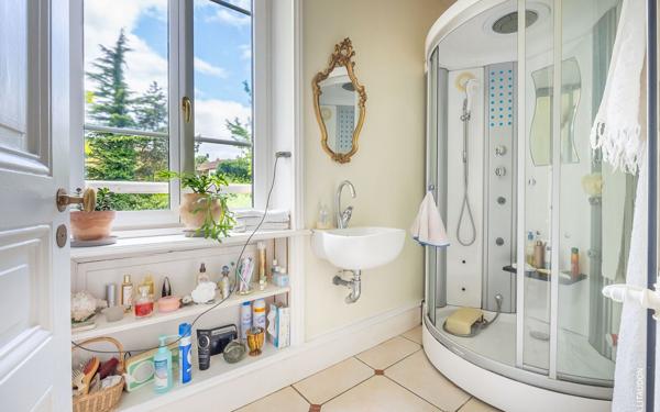 Maison à vendre    8 pièces •  Mâcon