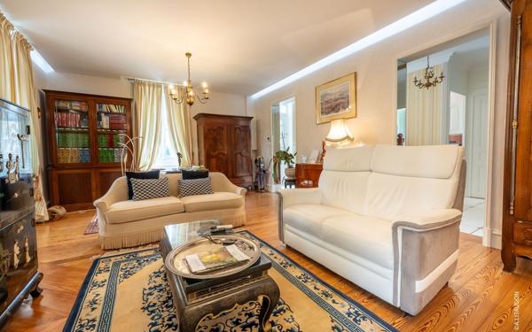 Maison à vendre    8 pièces •  Mâcon