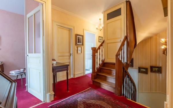 Maison à vendre    8 pièces •  Mâcon