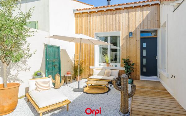 Maison à vendre    4 pièces •  La Rochelle