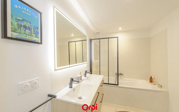 Maison à vendre    4 pièces •  La Rochelle