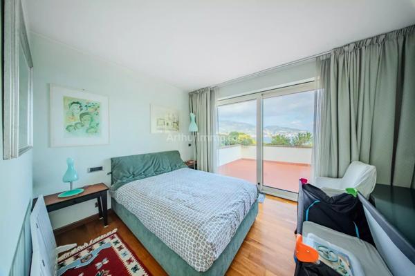 Vente Villa 8 pièces 378 m2 à Roquebrune-Cap-Martin