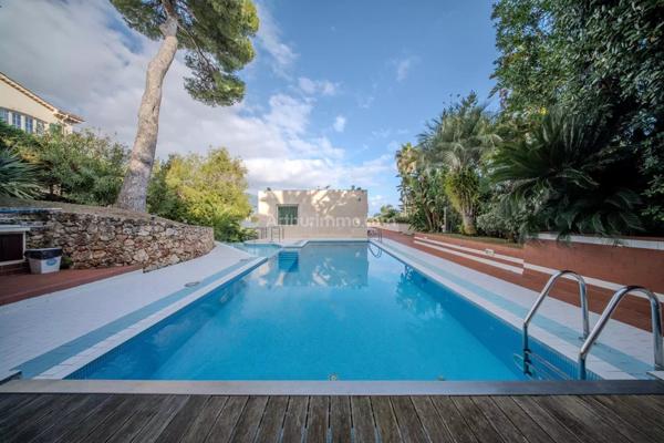 Vente Villa 8 pièces 378 m2 à Roquebrune-Cap-Martin
