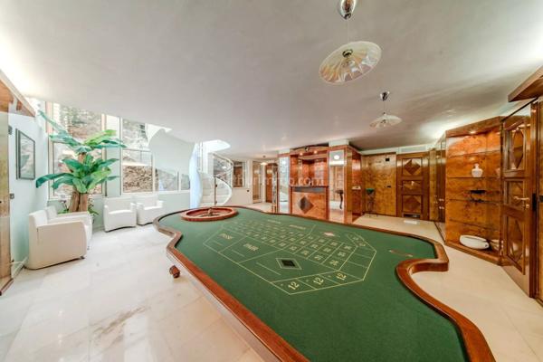 Vente Villa 8 pièces 378 m2 à Roquebrune-Cap-Martin