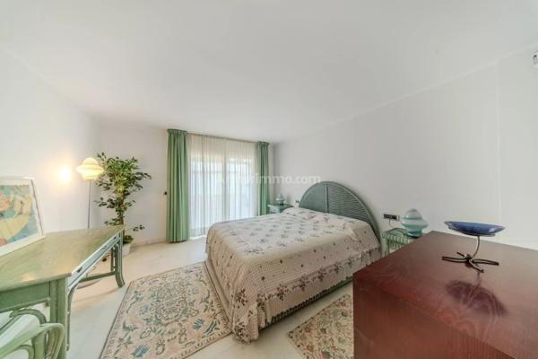 Vente Villa 8 pièces 378 m2 à Roquebrune-Cap-Martin