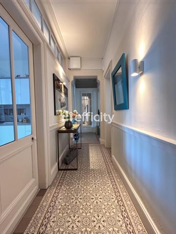 Appartement 4 pièces - 103 m² Exclusivité efficity