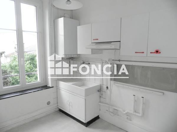 Location Appartement 4 pièces 83.55 m² - 71 RUE DE LA COMMANDERIE Nancy 54000