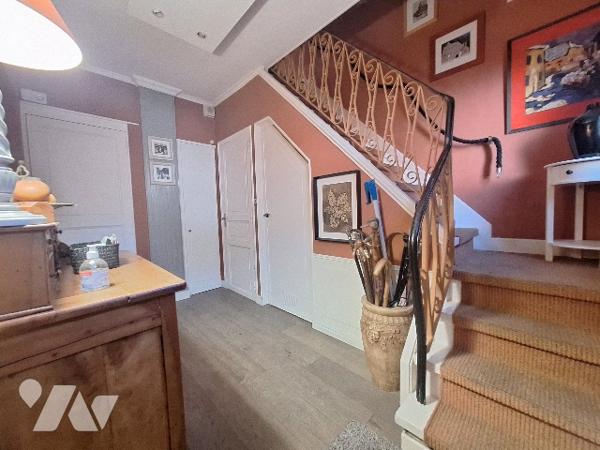 Maison INDIVIDUELLE, 3 chambres, dressing, bureau, jardin, garage