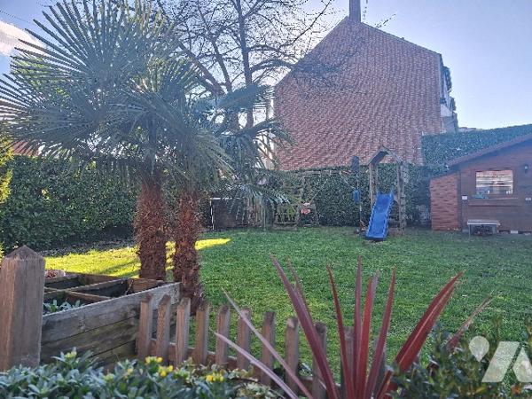 Maison INDIVIDUELLE, 3 chambres, dressing, bureau, jardin, garage