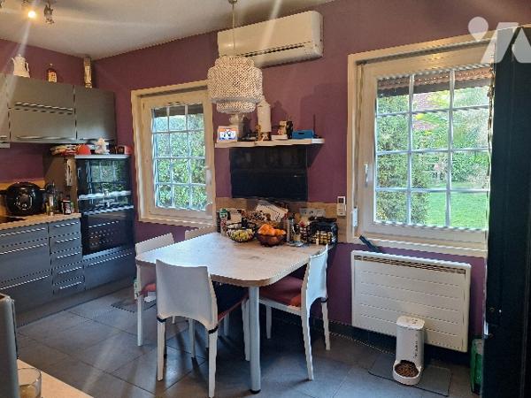 Maison INDIVIDUELLE, 3 chambres, dressing, bureau, jardin, garage