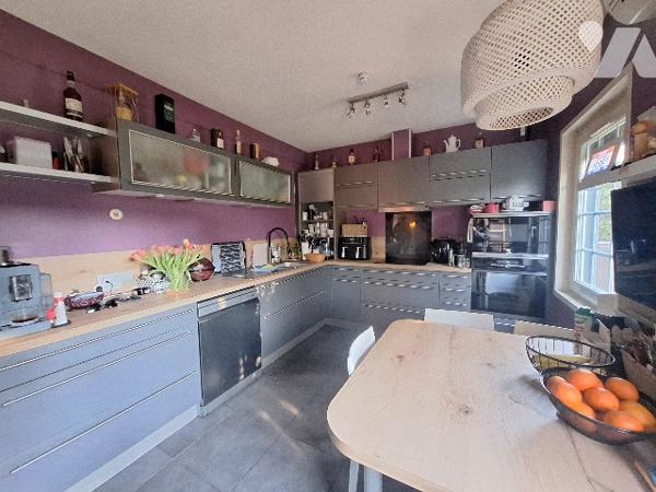 Maison INDIVIDUELLE, 3 chambres, dressing, bureau, jardin, garage