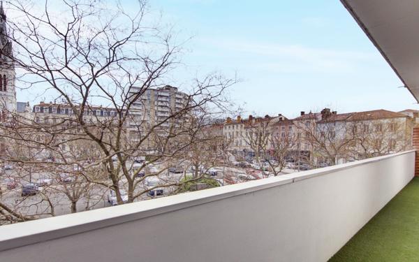 Appartement à vendre    3 pièces • 101,04 m2 Saint-Chamond