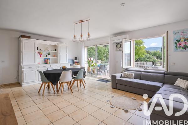 Appartement à vendre 4 pièces 105 m² Cuges-les-Pins