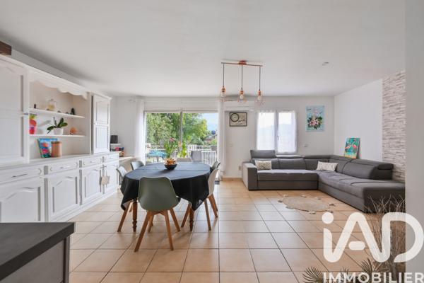 Appartement à vendre 4 pièces 105 m² Cuges-les-Pins