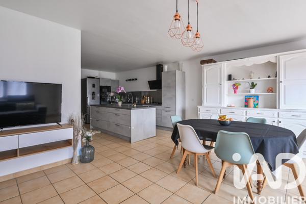 Appartement à vendre 4 pièces 105 m² Cuges-les-Pins