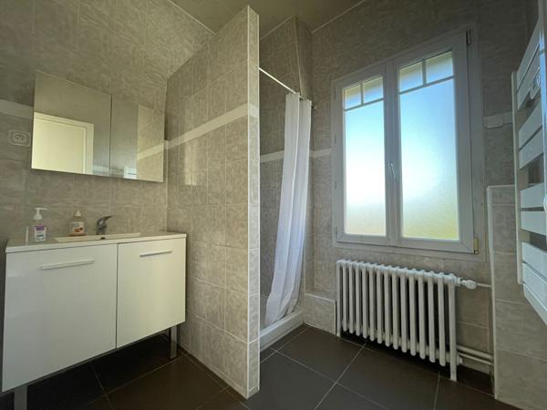 Maison avec beaucoup de charme - 3 chambres - Aubergenville secteur recherché - Gare Jardin et Sous-sol