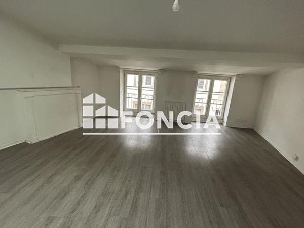 Location Studio 37.44 m² - 10 RUE DES CLERCS Vienne 38200