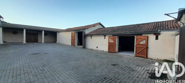 Maison à vendre 12 pièces 230 m² Clessé