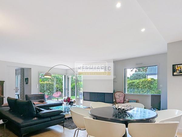 Maison 9 pièces – 221 m² environ à Saint-Grégoire (ref : 40281)