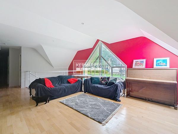 Maison 9 pièces – 221 m² environ à Saint-Grégoire (ref : 40281)