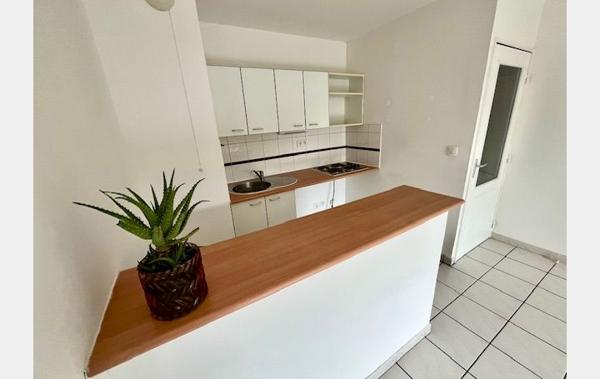 Vente Appartement P3 à rafraîchir Le cres   