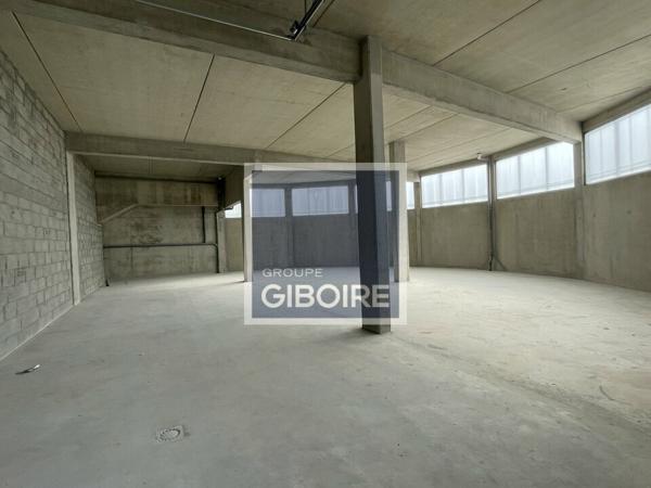 Local d'activites 664 m² à louer Rennes (réf : 35.6613)