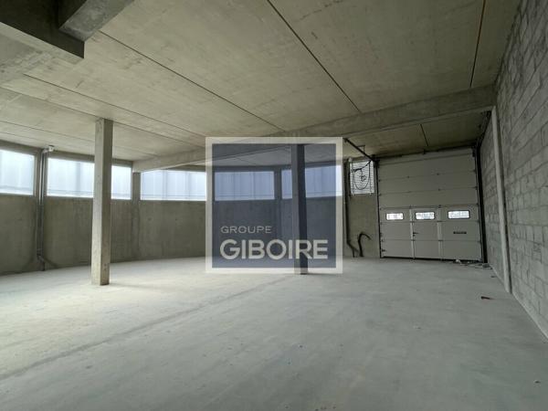 Local d'activites 664 m² à louer Rennes (réf : 35.6613)