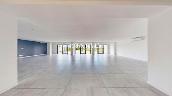 Maison de prestige 10 pièces - 350m2- Piscine - LA CHAPELLE SUR ERDRE