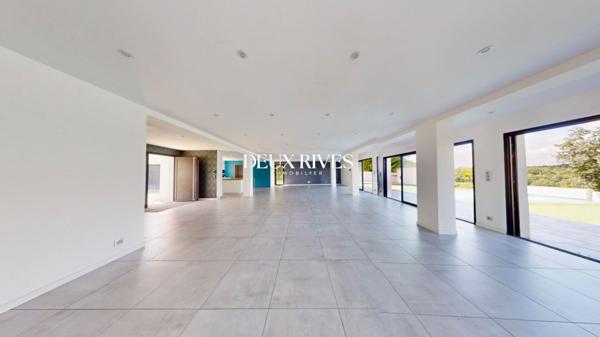 Maison de prestige 10 pièces - 350m2- Piscine - LA CHAPELLE SUR ERDRE