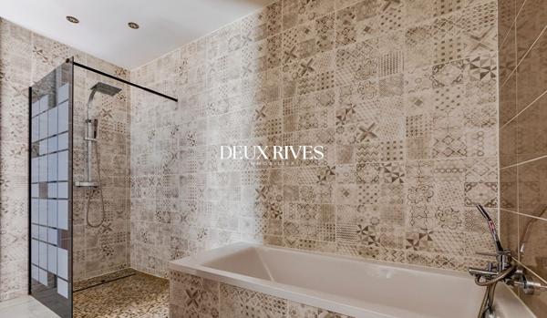 Maison de prestige 10 pièces - 350m2- Piscine - LA CHAPELLE SUR ERDRE