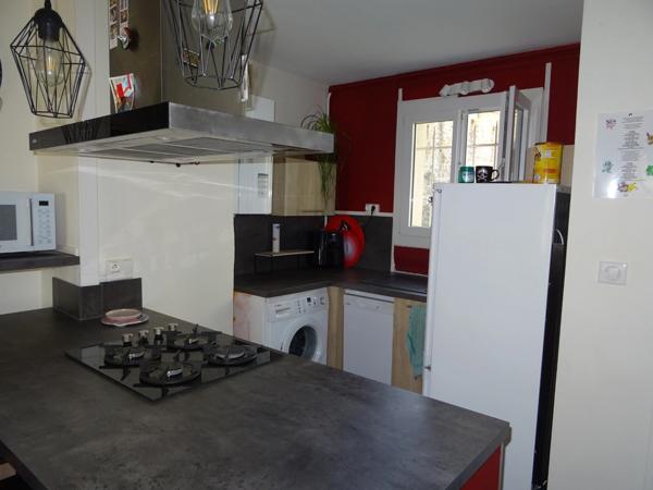 A LIMOGES SECTEUR OUEST VALADON BEL APPARTEMENT F3 D'ENVIRON 52 M² SANS TRAVAUX AU REZ DE CHAUSSEE AVEC DEUX CHAMBRE