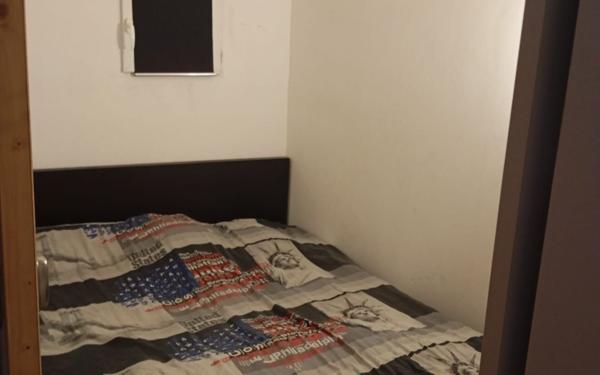 Immeuble à vendre    8 pièces •  La Crau