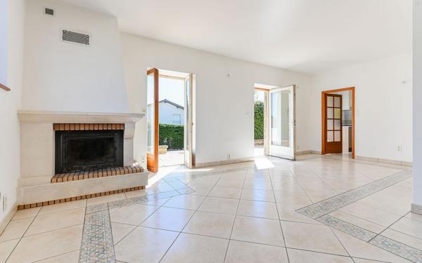 Exclusivité - Maison en pierre, 3 chambres, Saint Fortunat - Calme - Fort potentiel d'agrandissement