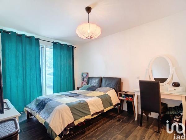 Maison 6 pièces de 140 m² à Genas (69740)