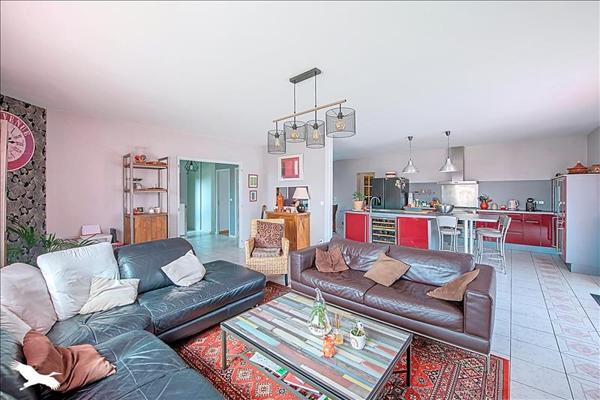 Maison à vendre |  Blanquefort |  7 pièces | 152 m²