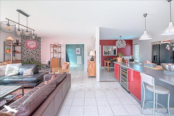 Maison à vendre |  Blanquefort |  7 pièces | 152 m²