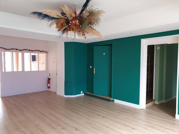 A LOUER Local commercial Aytre 128 m2