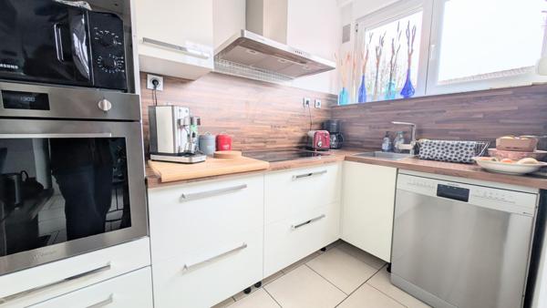 Maison à HELLEMMES-LILLE, 59260 - 4 pièces 110m²