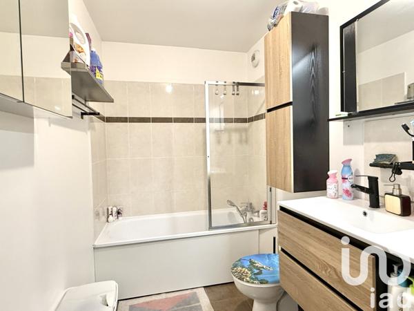 Appartement 3 pièces de 53 m² à Fleury-Mérogis (91700)