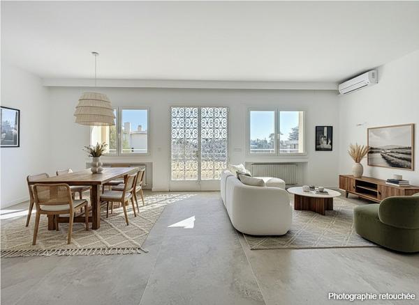 Appartement 4 pièces avec plus de 100m2 d'exterieur et apercu mer à Cannes