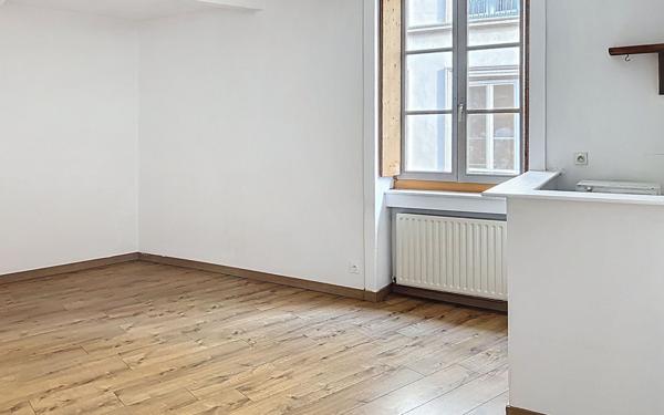 Appartement à vendre    3 pièces • 57 m2 Lyon 1