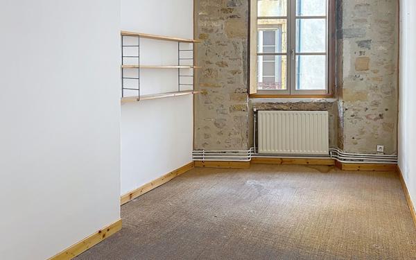 Appartement à vendre    3 pièces • 57 m2 Lyon 1