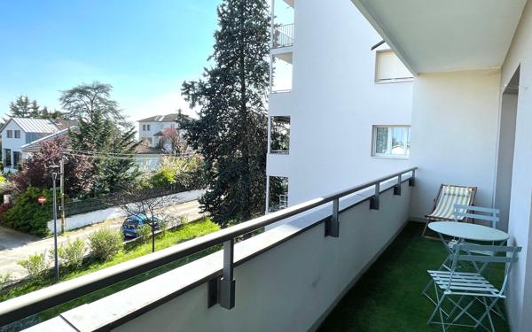 Appartement à louer    2 pièces •  Caluire-et-Cuire