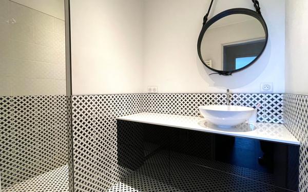 Appartement à louer    2 pièces •  Caluire-et-Cuire