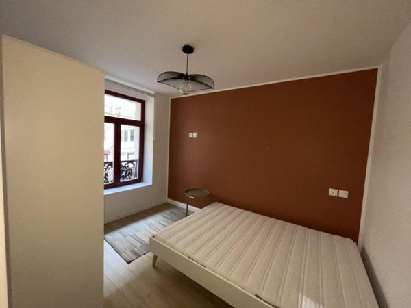 A LOUER : T3 à LILLE • Rue du Sec Arembault - Hypercentre • 1 300 € CC • Réf. G432-1