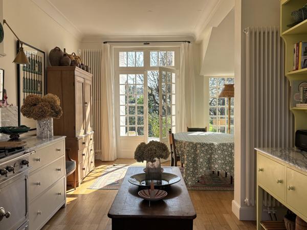 Maison bourgeoise la Genette avec grand jardin et garage