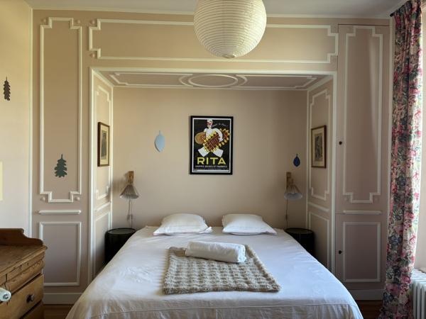 Maison bourgeoise la Genette avec grand jardin et garage