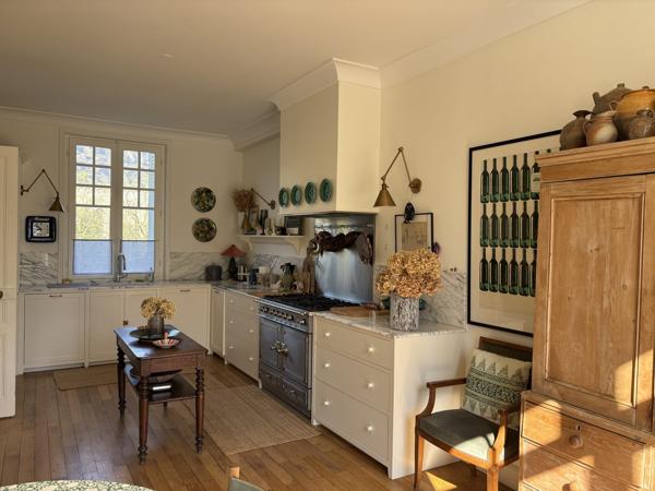 Maison bourgeoise la Genette avec grand jardin et garage