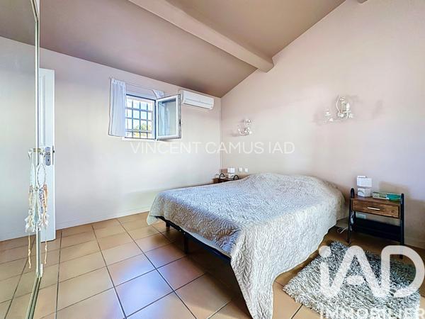 Maison à vendre 6 pièces 177 m² Sanary-sur-Mer