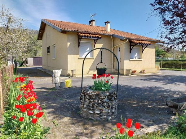 Maison avec grand jardin, proche autoroute